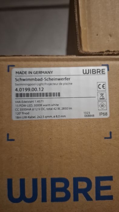 Професионален LED прожектор за басейн Wibre IP68 V4A (9 Multichip) + 18м кабел и кутия