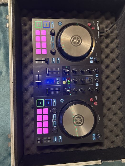 Native Instruments Traktor Kontrol S2 MK3