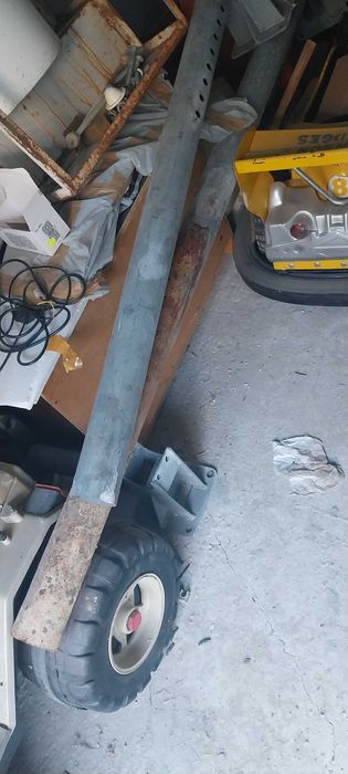 Крепеж за понтон за джет