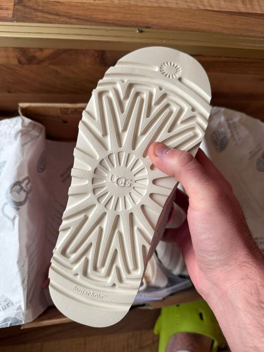 UGG Lowmel Love Roz (marimi: 37,38,39)