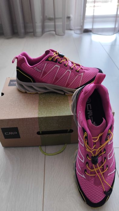 Маратонки за преходи, ежедневие, разходки  CMP