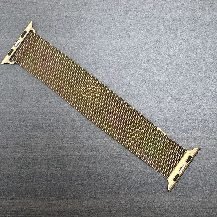 Златиста каишка за Apple watch 44mm / 45mm / 46mm | Gold Milanese Loop