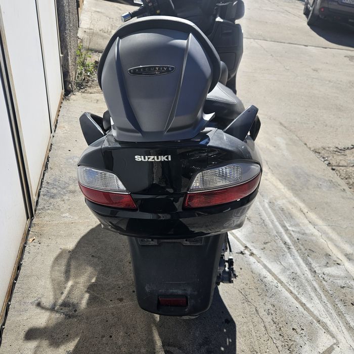 Suzuki Burgman-Сузуки Бъргман 650 на части!!!