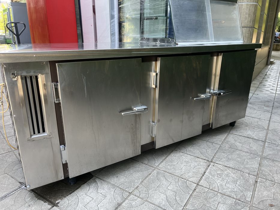 Хладилна витрина хладилна