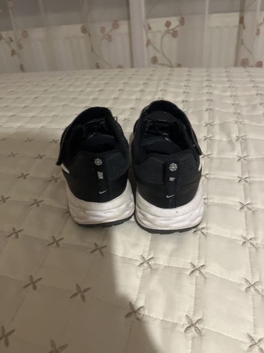 Детски nike обувки 35 номер