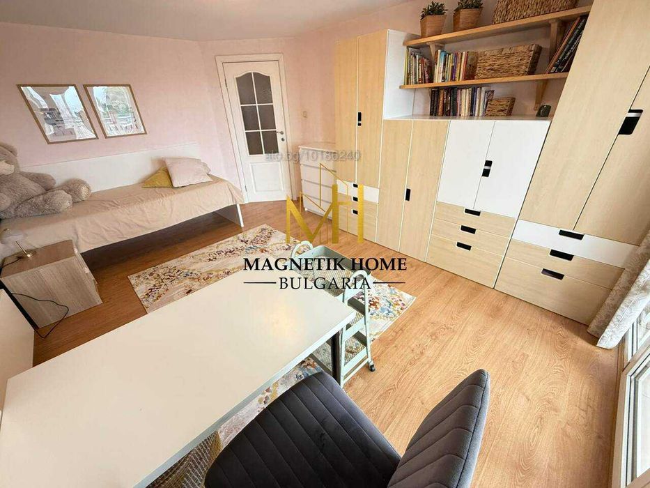 Уникален тристаен апартамент до църква Кирил и Методий в супер център