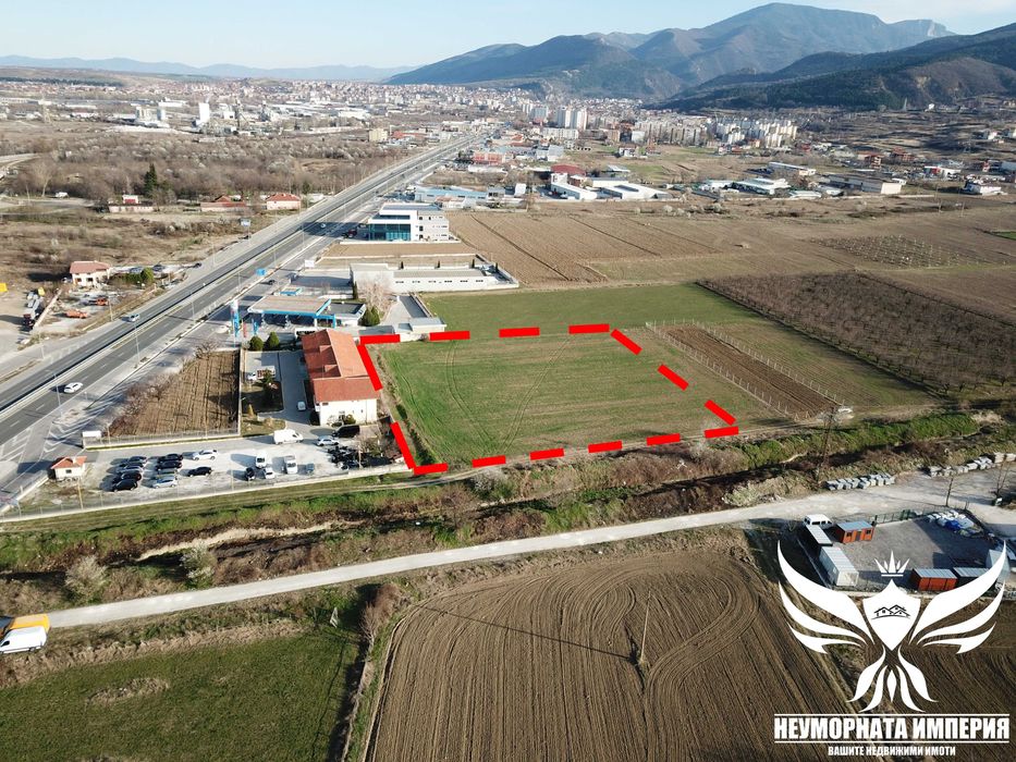 Продавам парцел 6200кв.м. на втора линия в гр.Асеновград