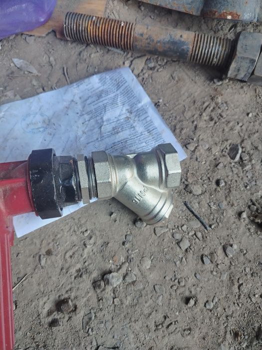 Продам насос с фильтром и монометром