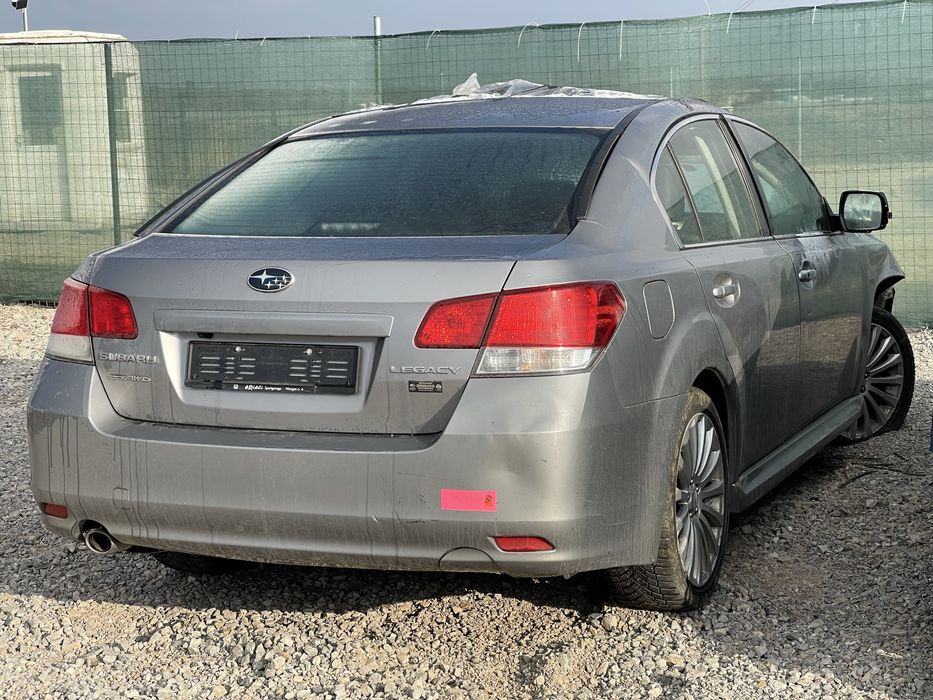 Subaru Legacy 2012 V 2.5i На части