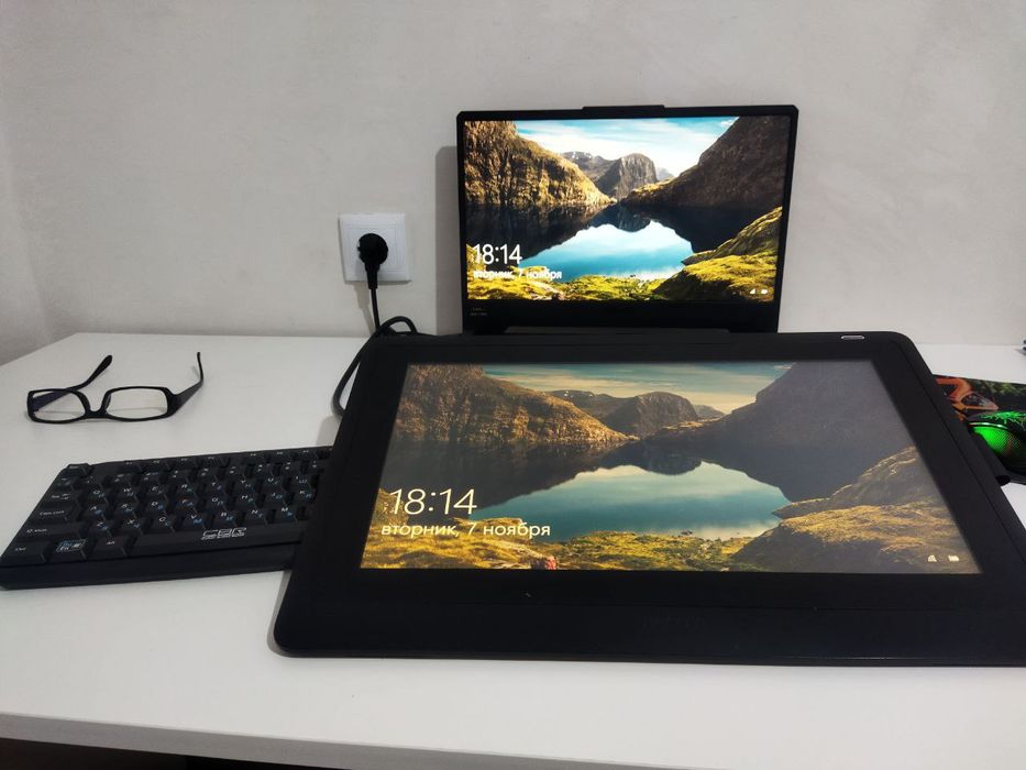 Графический планшет Wacom cintiq 16