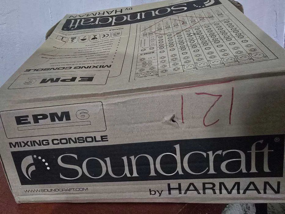 Soundcraft EPM6 mikser pulti – professional audio mikser