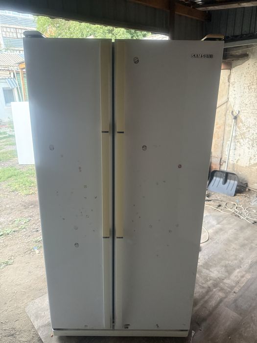 Продам холодильник Samsung