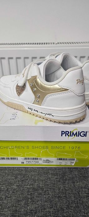 Детски сникърси, обувани 1 път