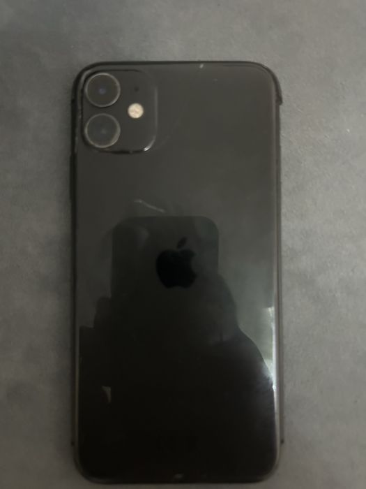 Продам Iphone 11 айфон 11