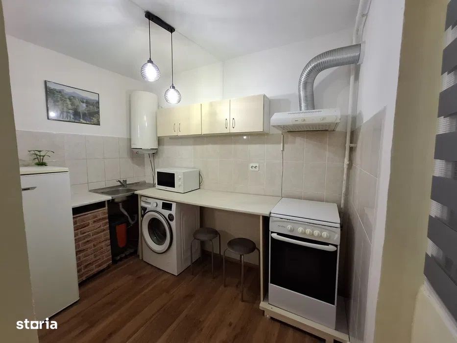 Mureseni - Vanzare ap. 1 camera + copertina - Str. Cisnadie