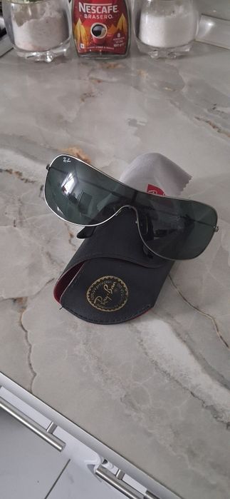Vând ochelari Ray-Ban