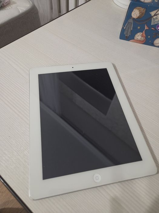 Ipad 2 б/у коллекционеры забирайте !!!