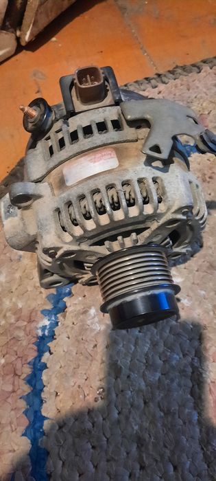 Генератор на камри 40 Естима