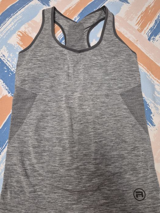 Продам спортивные майки