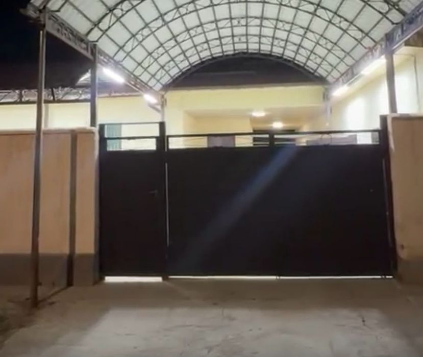 Продам металлические ворота с калиткой
