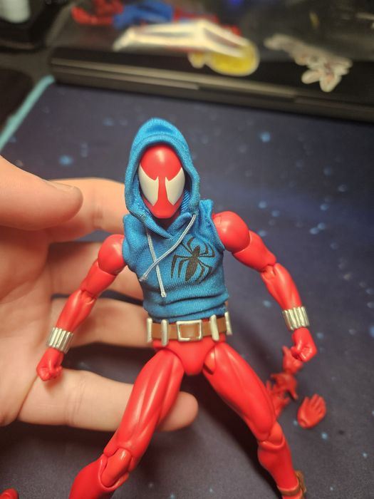 Figurina de calitate mafex spiderman