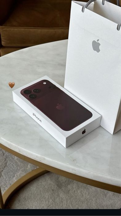 Apple 18 pro max