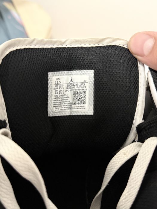 Vand adidasi jordan 1 mid originali