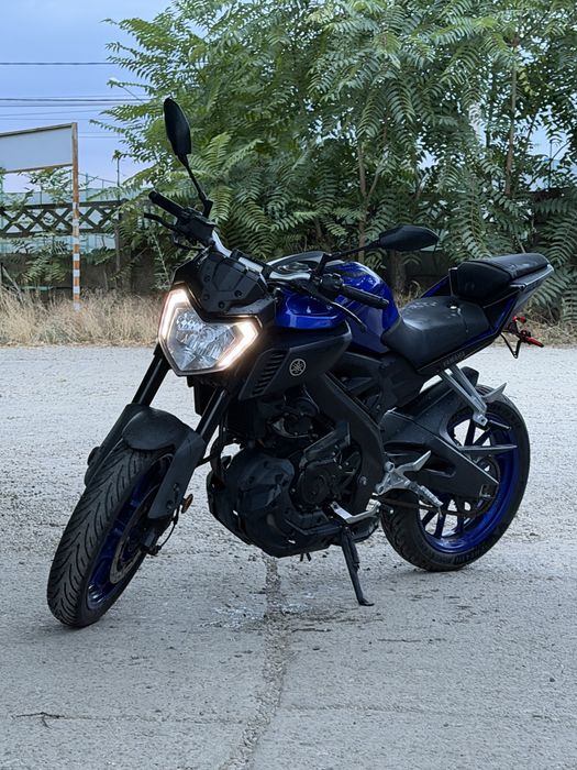 Yamaha mt 125 akrapovic