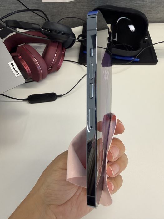Продам iPhone 13 Pro Max 256 Голубой