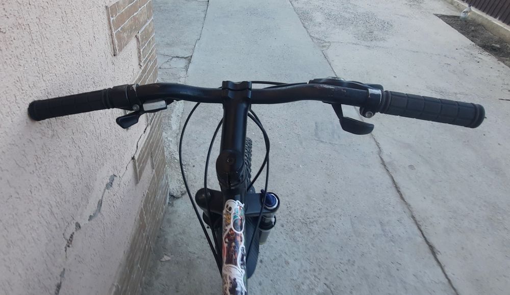 Bicicletă ful suspesion DHS