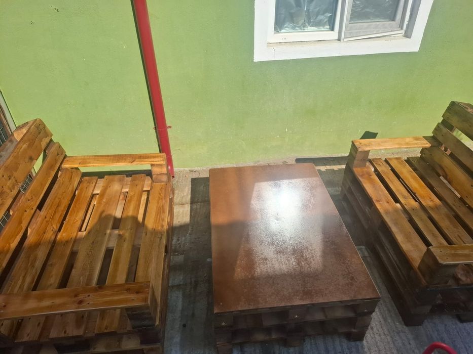 Set măsuță și 2 băncuțe