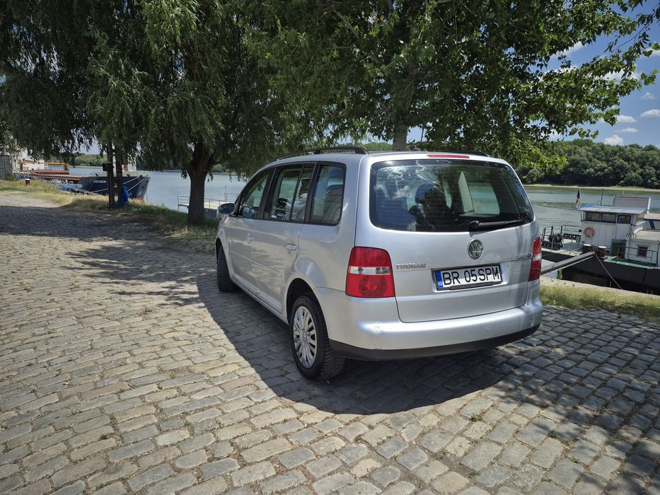 VOLKSWAGEN Touran 2006 — imagine 5