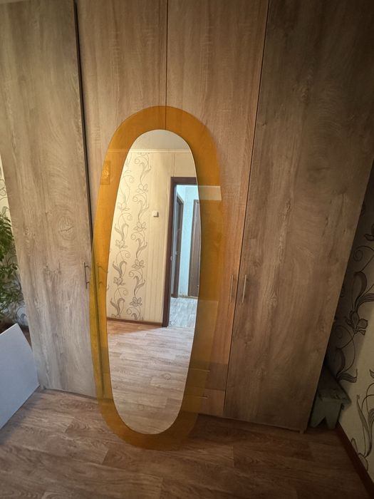 Продам зеркало.