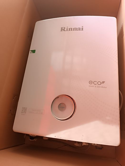 Продам газовый котёл Риннай RBK 427 RTU