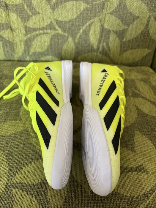 Футболни обувки за зала Adidas X Crazyfast League