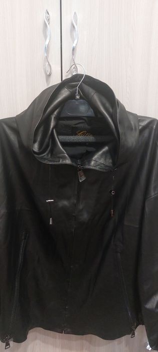 Продам кожаную куртку