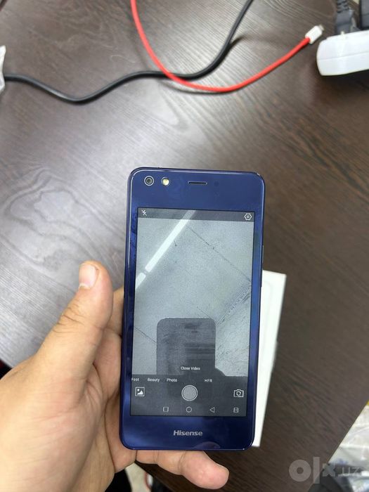 Hisense A2 Pro 2 Экрана