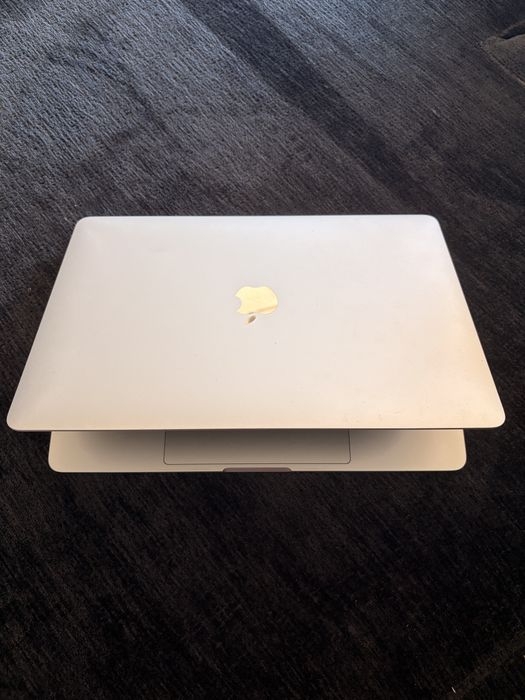 MacBook Pro 13-inch