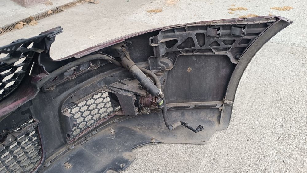 • 100% ОРИГИНАЛНА Предна GTI броня за Голф 5, джета, пасат и др. bronq