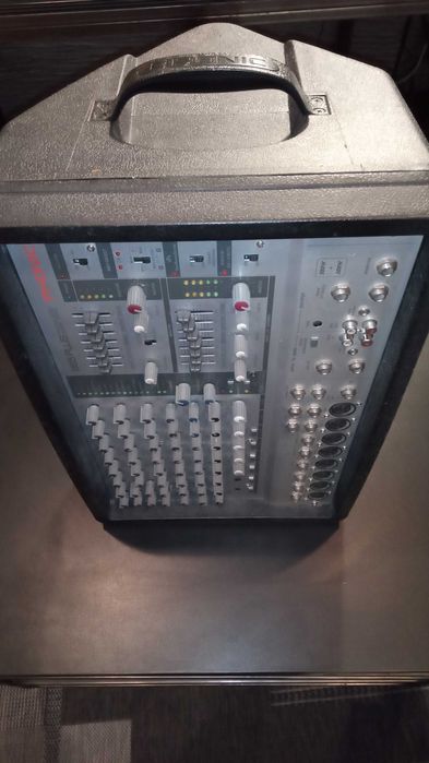 Усилитель phonic 865 plus 300 ватт