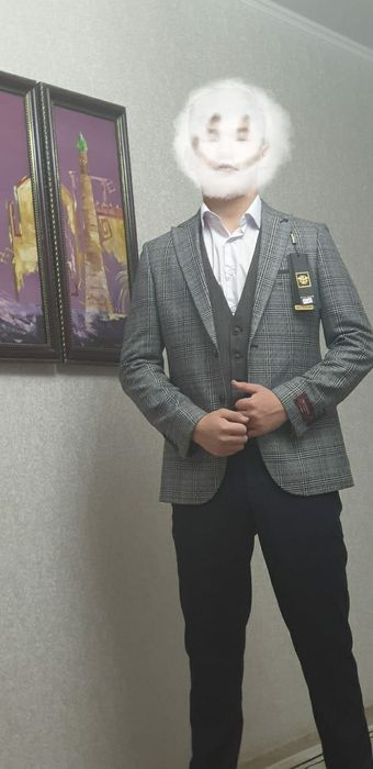 Продам тройку костюм
