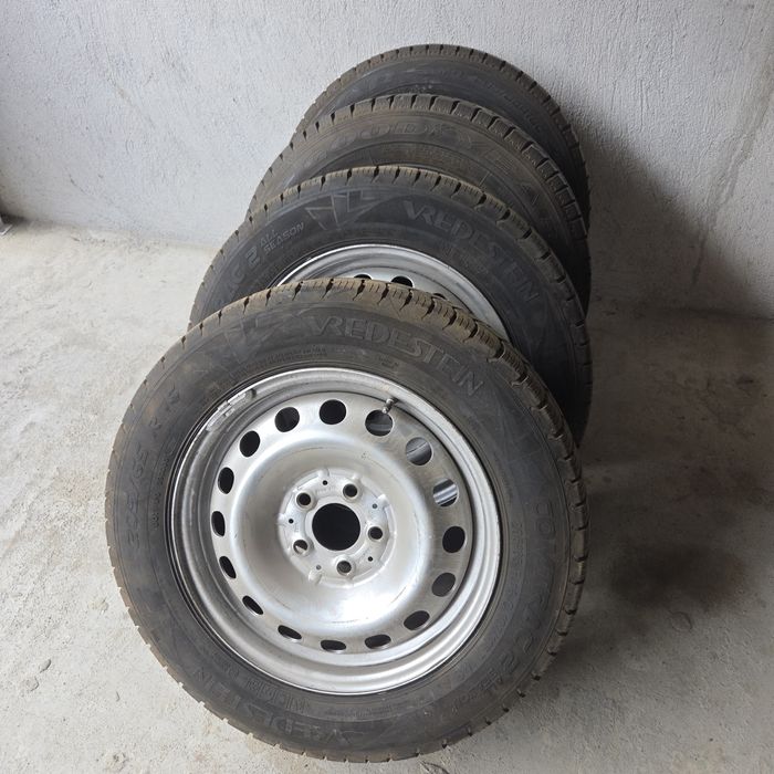 Зимни гуми 4 бр. за бус  с джанти