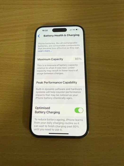 Много запазен Iphone 14 Pro 128 Gold