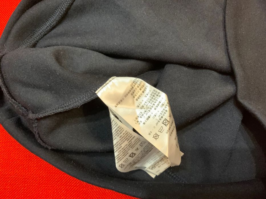 Armani-оригинален суичер 48 м