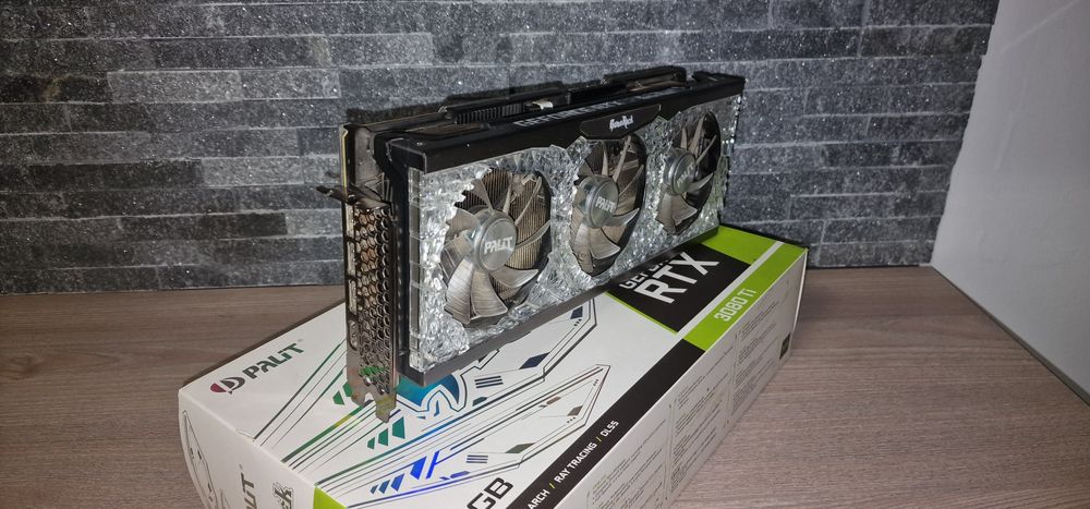 Placa video Palit GeForce RTX 3080 Ti GameRock LHR, cu 12GB de memorie GDDR6X
Placă video Palit GeForce RTX 3080 Ti GameRock LHR 12GB GDDR6X, 384-bit