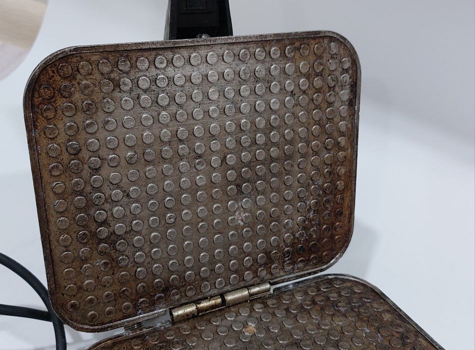 Вафельница СССР работает