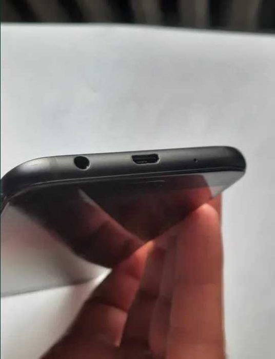 Telefon mobil Samsung Galaxy J5 Black
