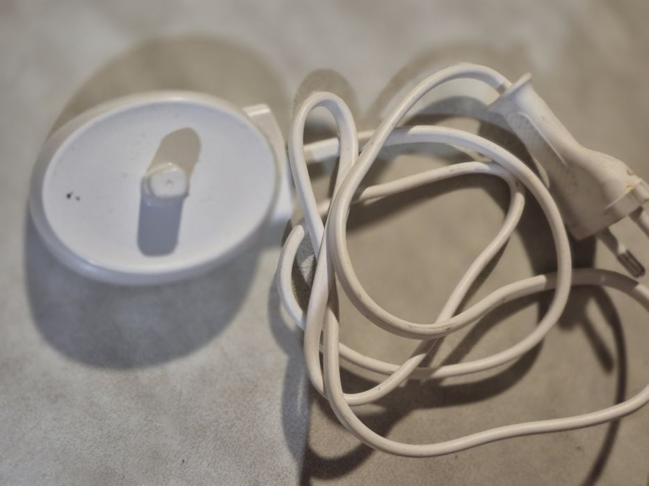 Зарядно Браун. Подарявам.