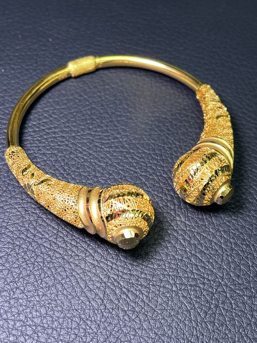 Златна гривна белезник grivna zlaten 14 k 585 gold