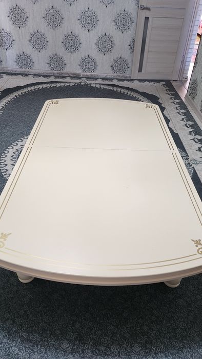 Мебель напольный стол